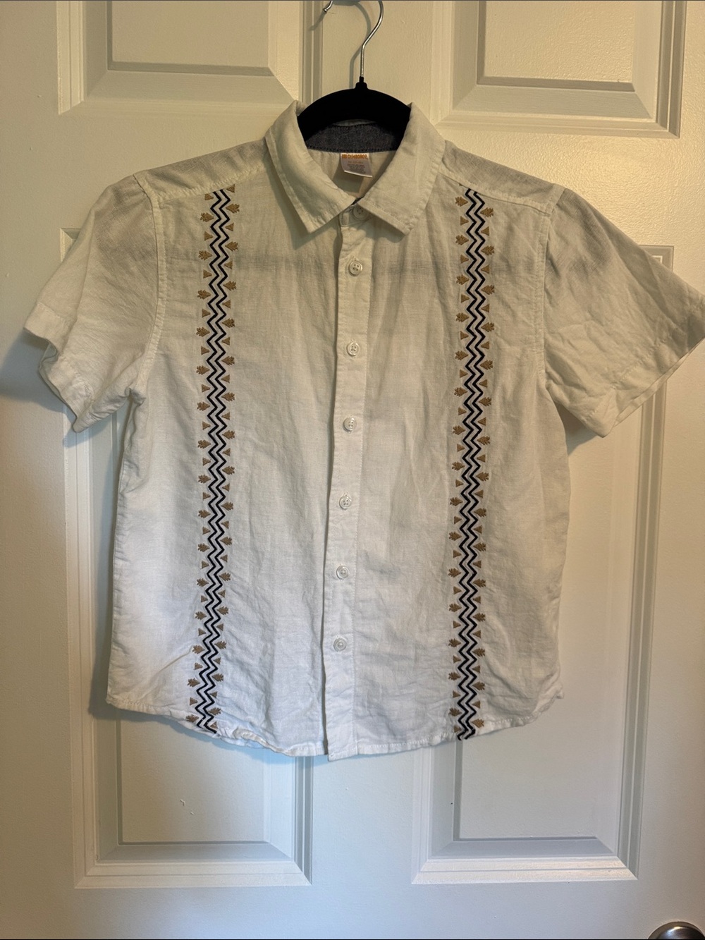 Gymboree White Short-Sleeve Button-Down Shirt with Navy & Brown Embroidery